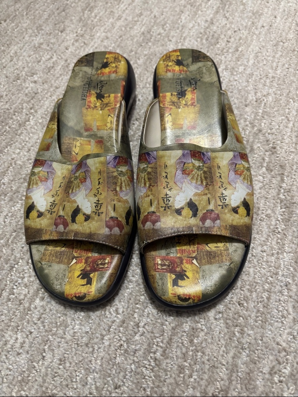 ICON geisha 7M slip ons like new worn once.